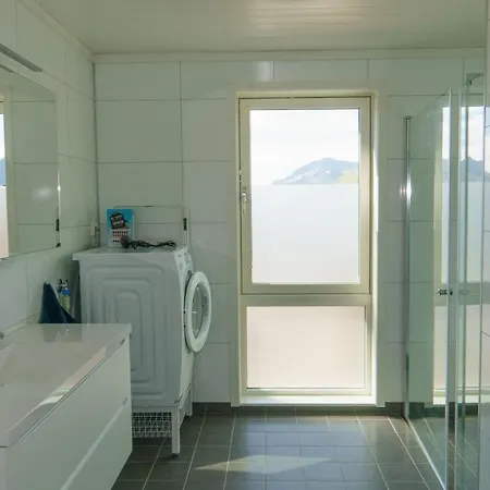 Lilleeideholmen Sjøhusutleie Hag